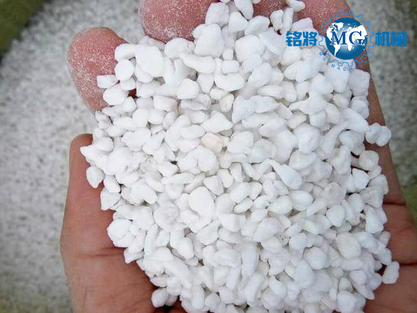 ?；⒅楹驼渲閹r的主要區別